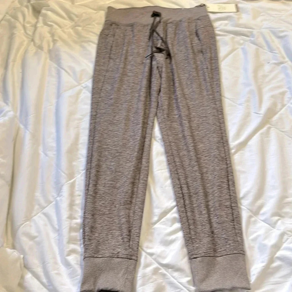 Calia essential cozy joggers cocoa color size small NWT